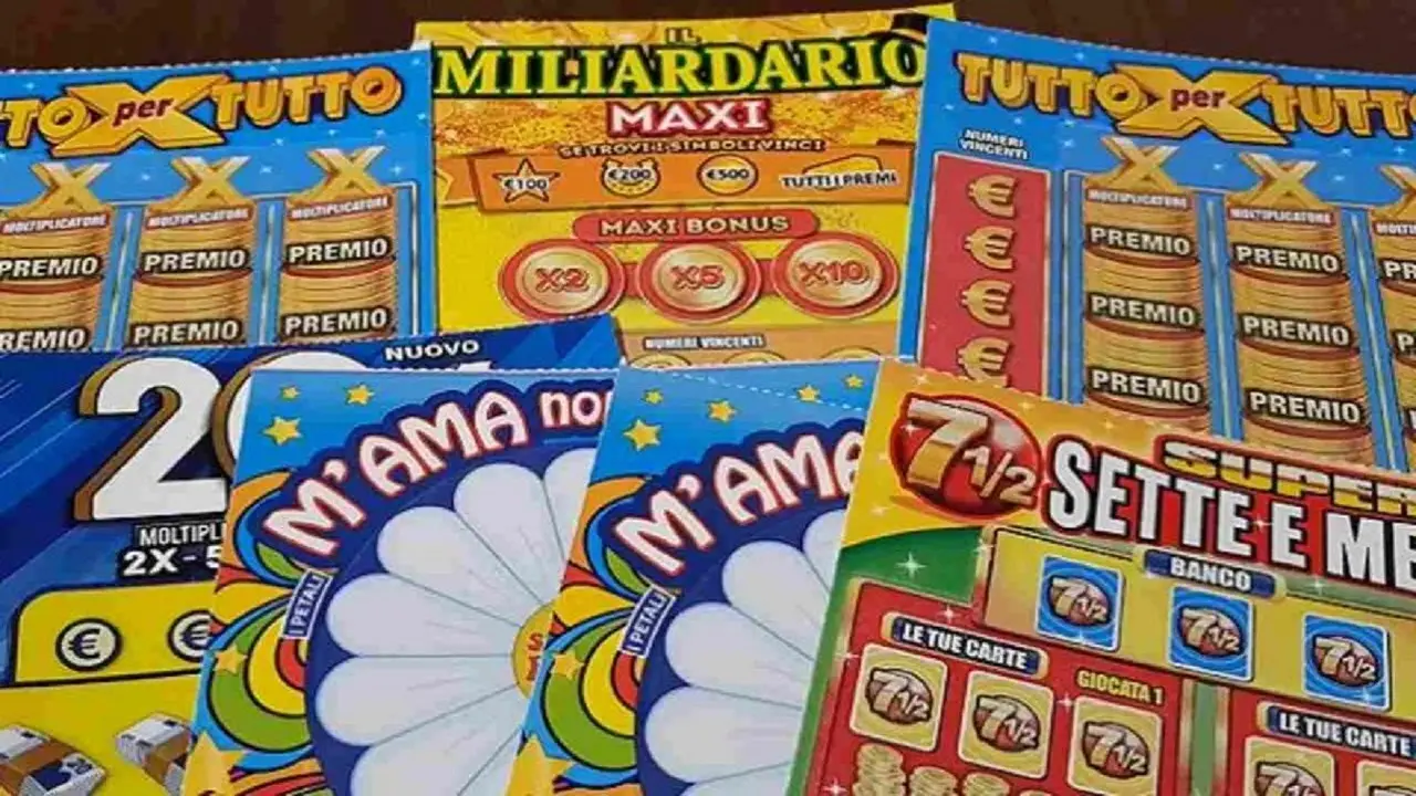 Come vincere sempre al Gratta e Vinci: ecco il trucco del proprietario del Tabacchi